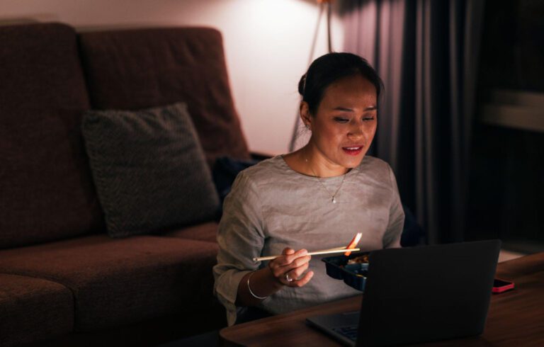 Does Eating Late at Night Really Cause Weight Gain?
